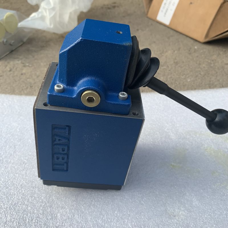 밸브 4WMM10H10/F를 역으로 돌리는 렉스로스 콘크리트 펌프 설명서