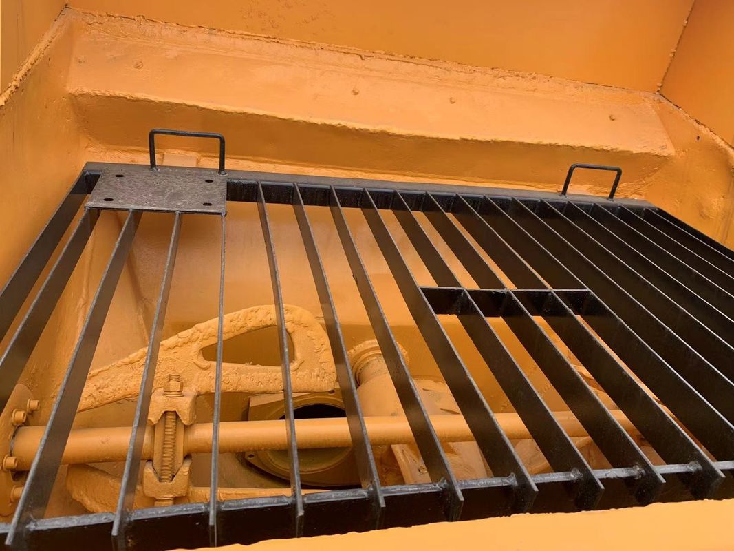 2012는 이수주 샤시와 42m 사용된 콘크리트 펌프 트럭을 푸츠마이스터