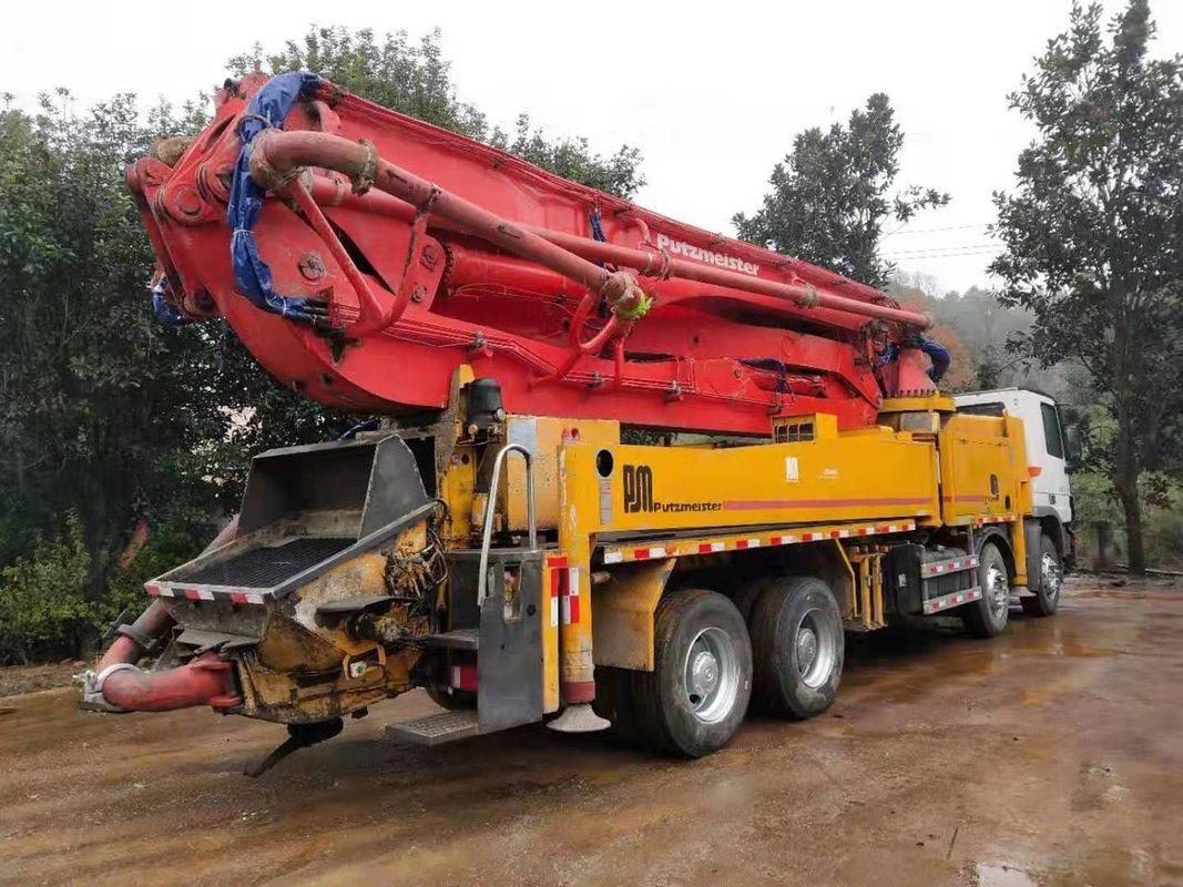 49m 푸츠마이스터 2012 8x4는 콘크리트 펌프 트럭을 사용했습니다