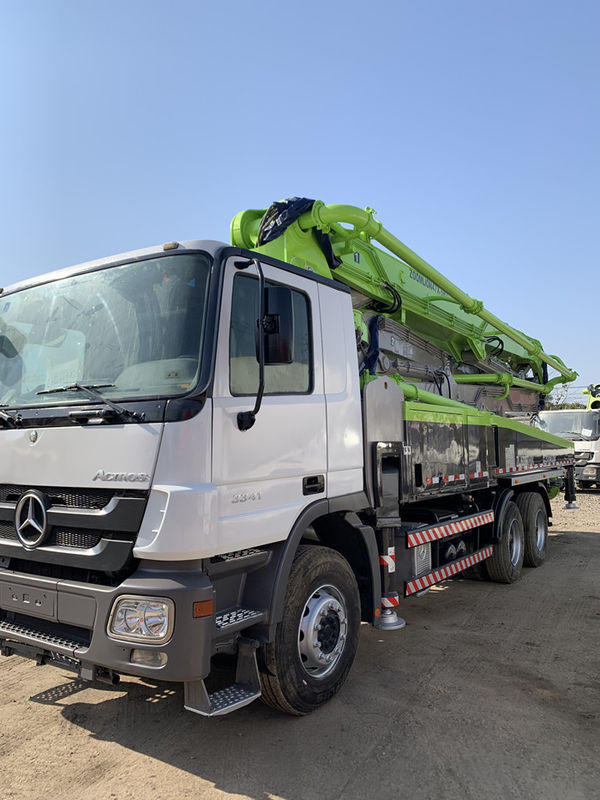 스마터 전기적인 제어 시스템과 완전히 수력 반전 300 kw 콘크리트 펌프 트럭