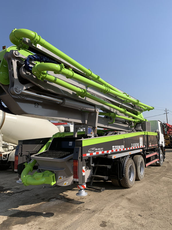 건설 공학 콘크리트 압송 트럭 120m3/H 액트로스 3341 줌리언 47M