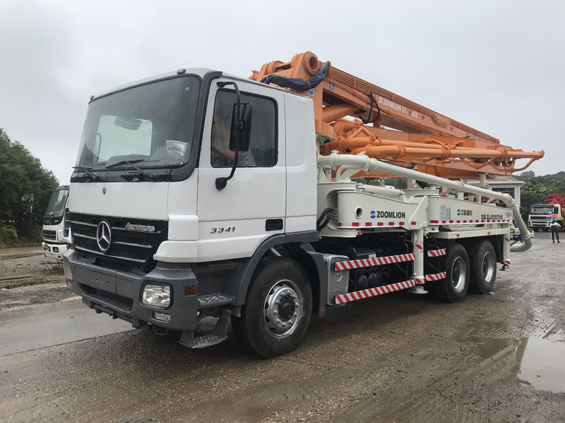안전과 신뢰성 붐 시스템을 보장하는 CE 33m 사용 콘크리트 펌프 트럭