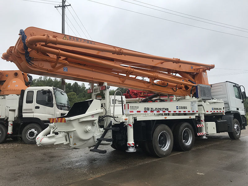 37M 장비 콘크리트 압송 트럭, 5대 붐 베톤 펌프 사용자 기계를 위치시키기