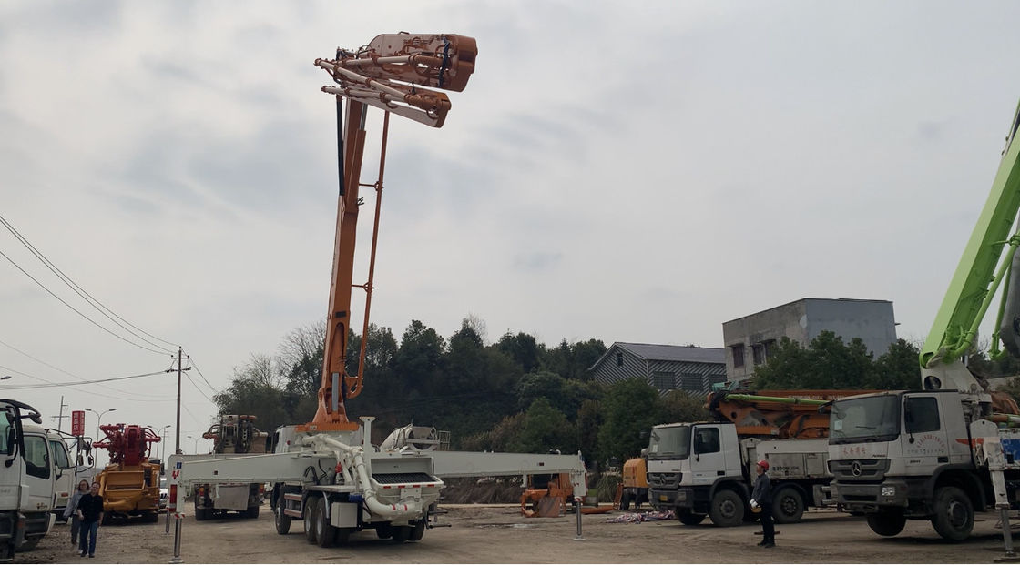 액트로스 3341 자동차식 붐 펌프 287 kw 9 Mpa 콘크리트 플레이싱